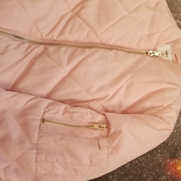 Soft pink puffy jacket - Picture 4 of 5